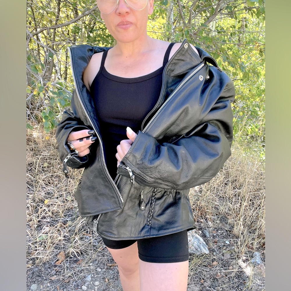Vintage Retro Y2K Black Leather Motorcycle Riding Jacket With Removable Lining